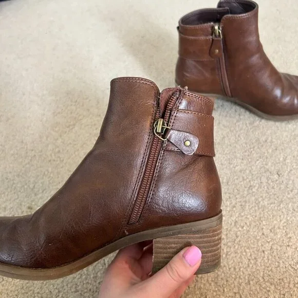 brown booties with buckle - Picture 3 of 6